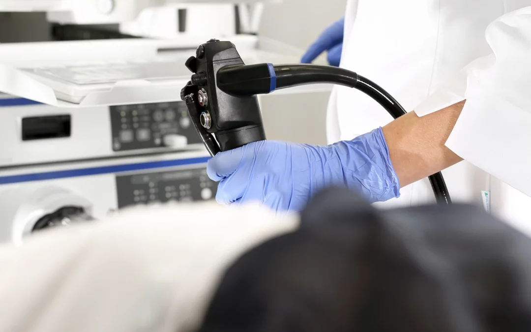 Kolonoskopia bez znieczulenia lub ze znieczuleniem w pracowni endoskopii w OMNI Clinic przy ul. Legnickiej 56 we Wrocławiu